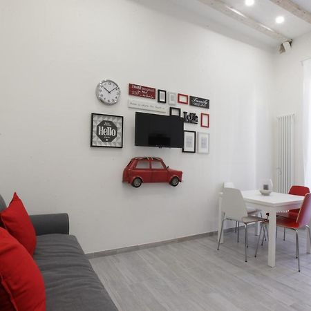 Amazing Apartment In City Center With Balcony Milano Exterior foto