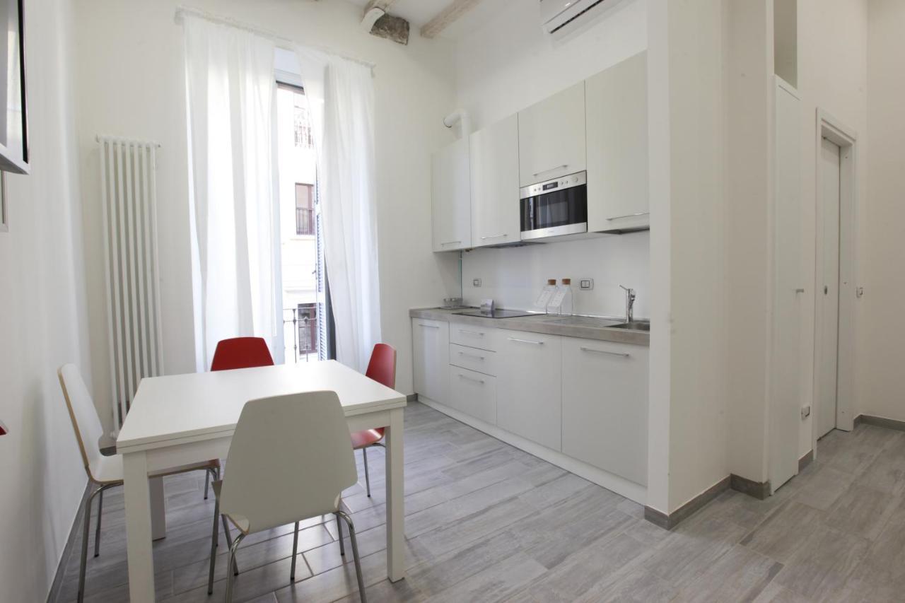 Amazing Apartment In City Center With Balcony Milano Exterior foto