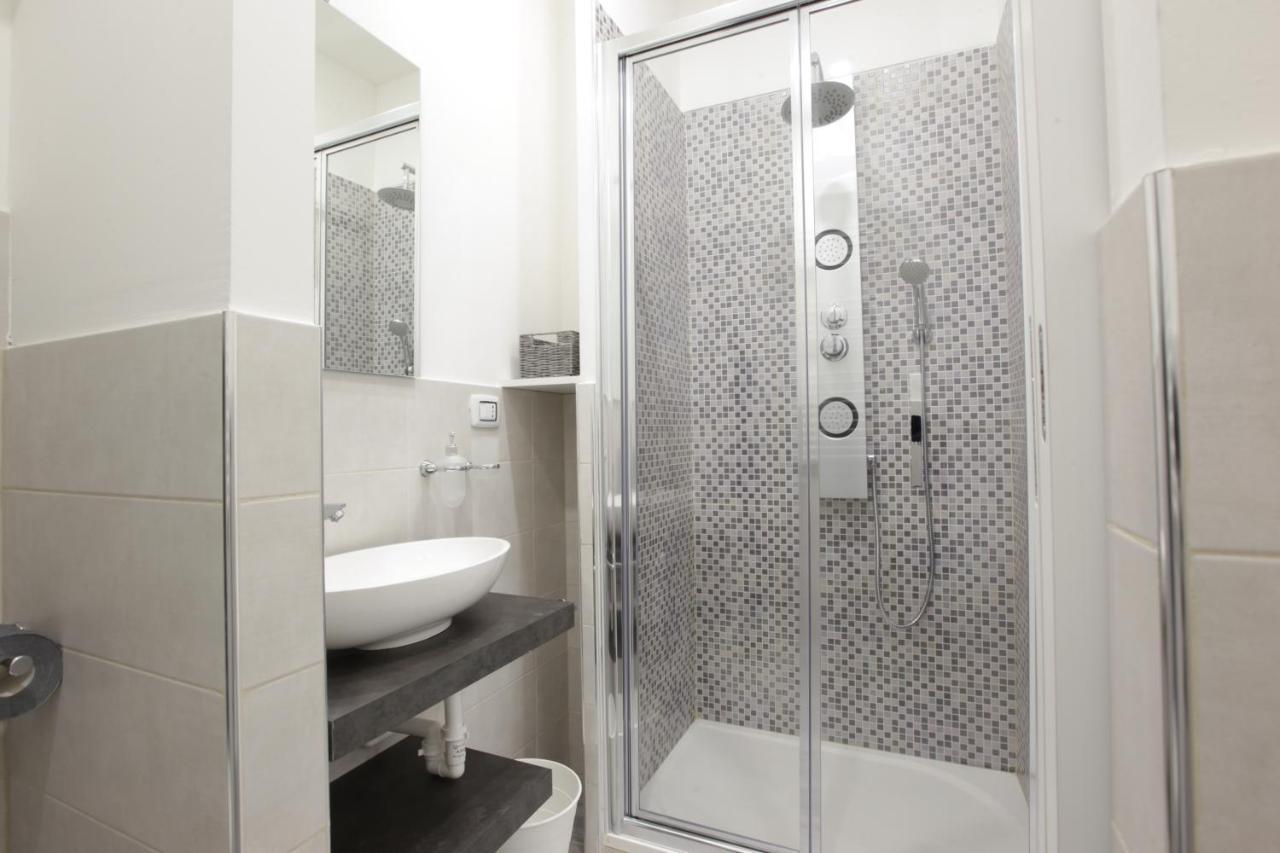 Amazing Apartment In City Center With Balcony Milano Exterior foto