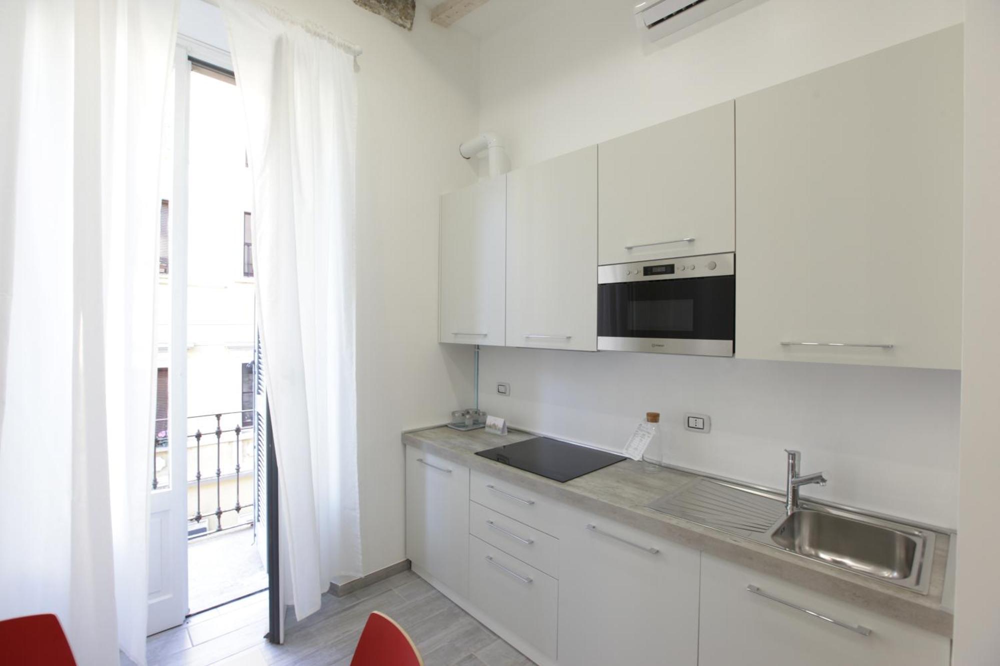 Amazing Apartment In City Center With Balcony Milano Exterior foto